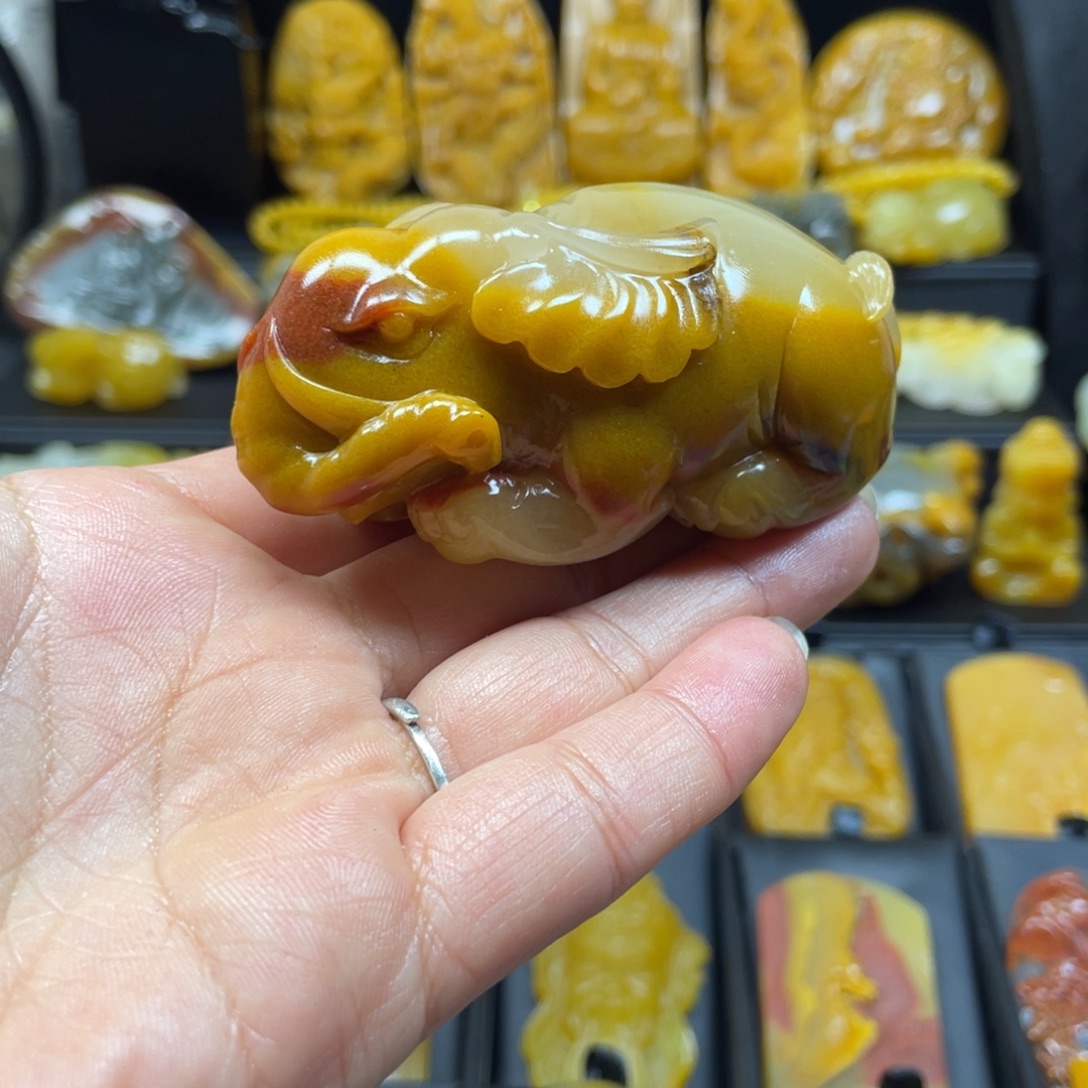 石英质玉（黄龙玉）未镶嵌吊坠(不含链)