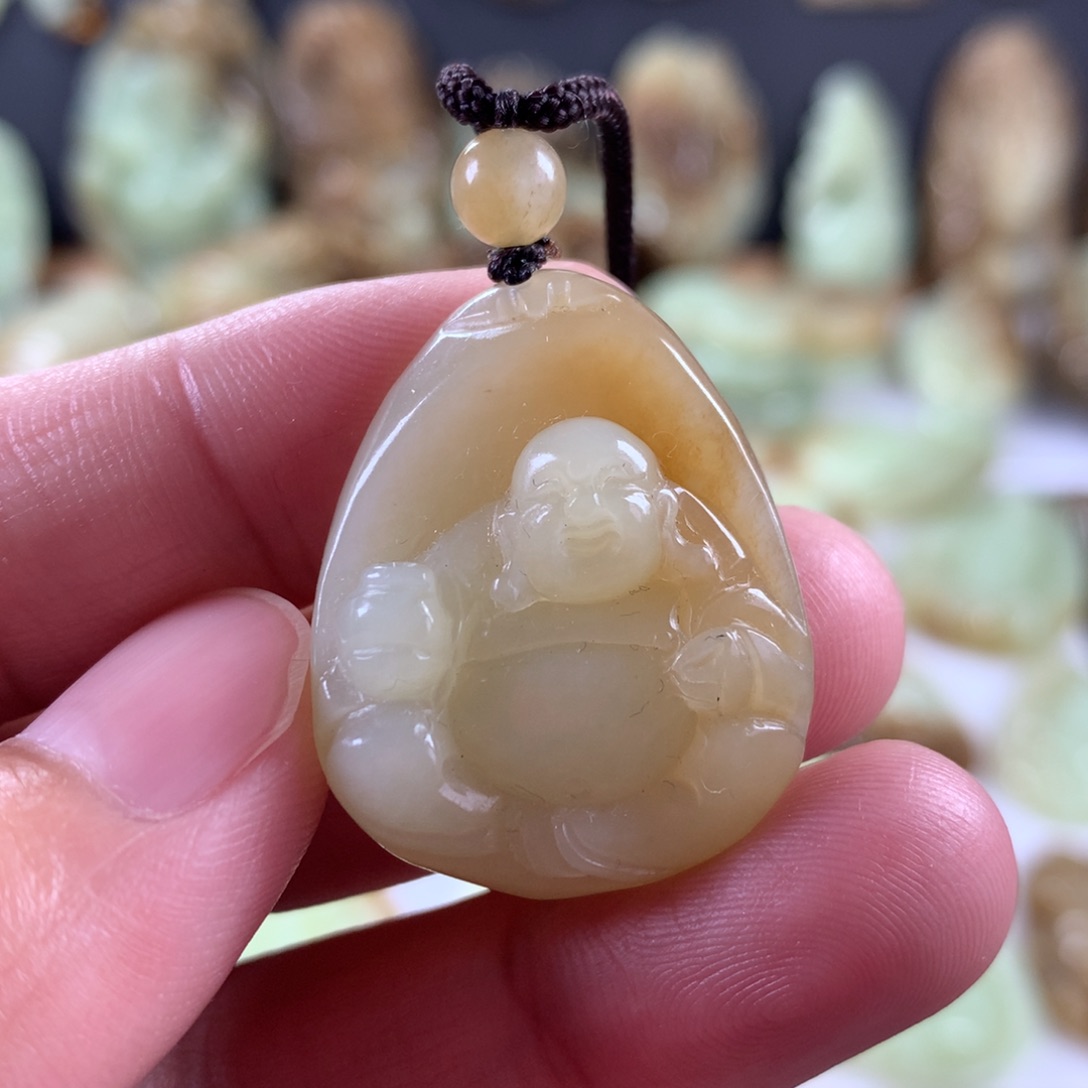 和田玉颈饰未镶嵌