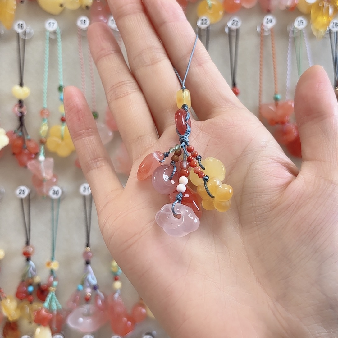 兜***糖南红玛瑙未镶嵌吊坠(赠链)