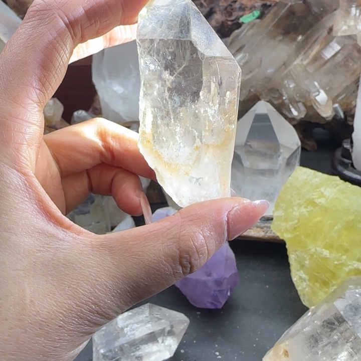 未镶嵌水晶大型摆件（非配饰）