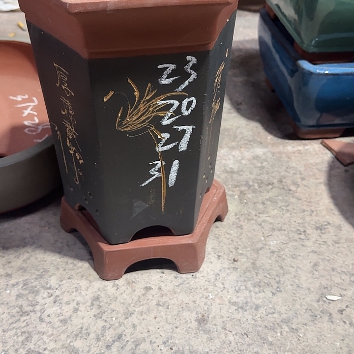 紫砂花盆厂家批发价格