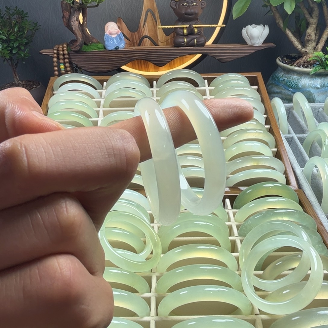 变***购岫玉未镶嵌手镯11111111