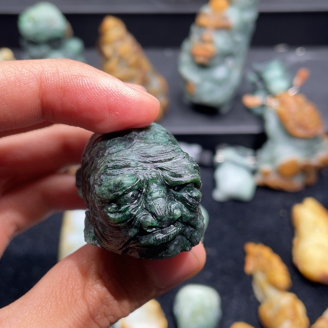 F***b翡翠未镶嵌挂件波妞