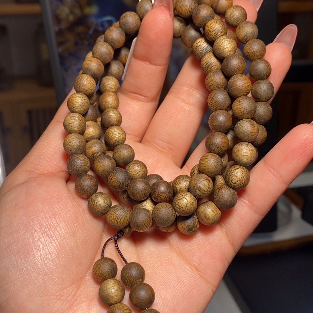 手串沉香海南一代 08多 28克 随机