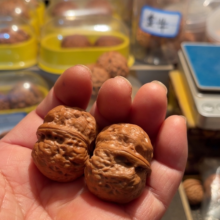 文玩核桃把件全品野生小元宝33