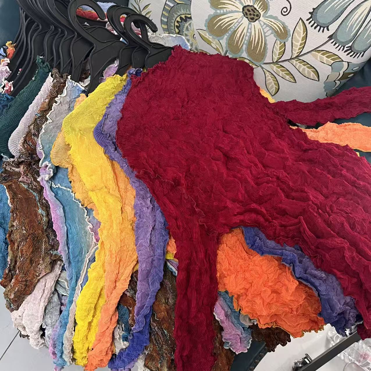 女装上衣毛衣网红红色复古