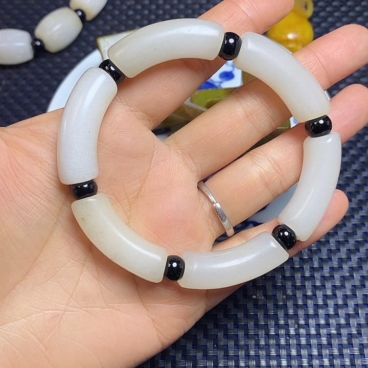 吊坠白玉菩提支持七天无理由