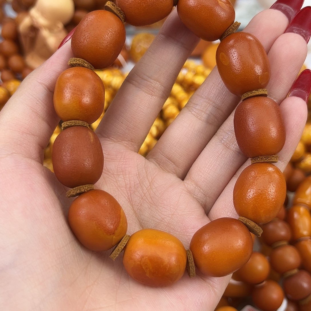 琥珀颈饰未镶嵌蜜蜡
