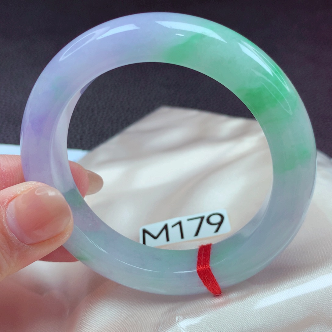 翡翠手镯未镶嵌手镯88