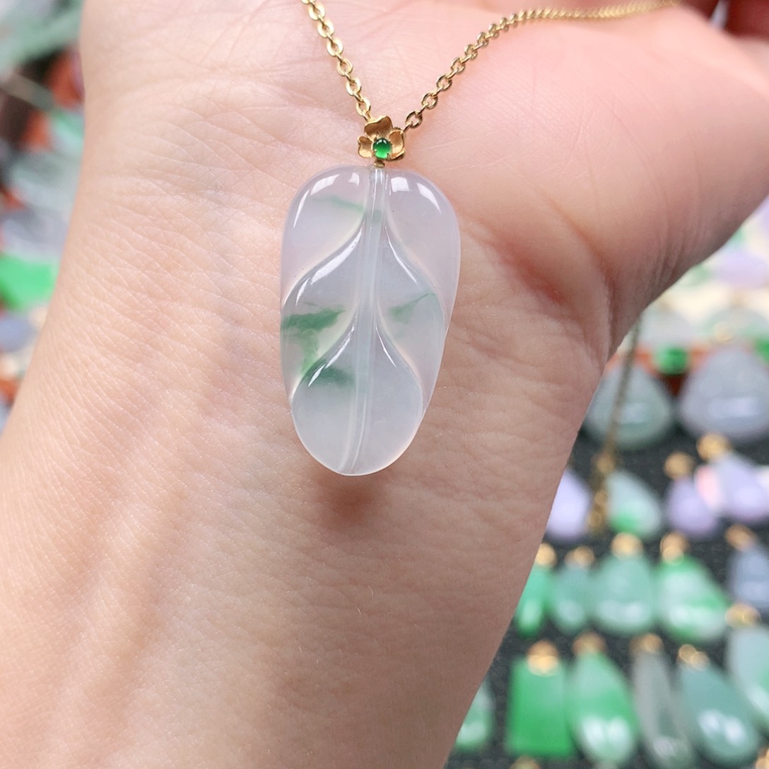 吊坠(不含链)18K金镶嵌翡翠