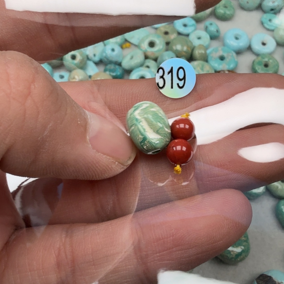 南红玛瑙未镶嵌珠宝奇石