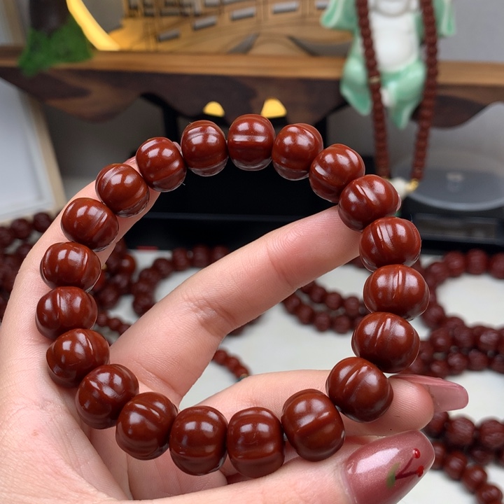 猴头核桃吊坠飞碟鲨鱼