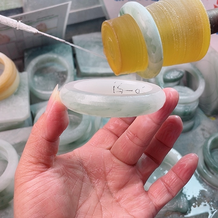 崽****定制石英质玉（天山翠）