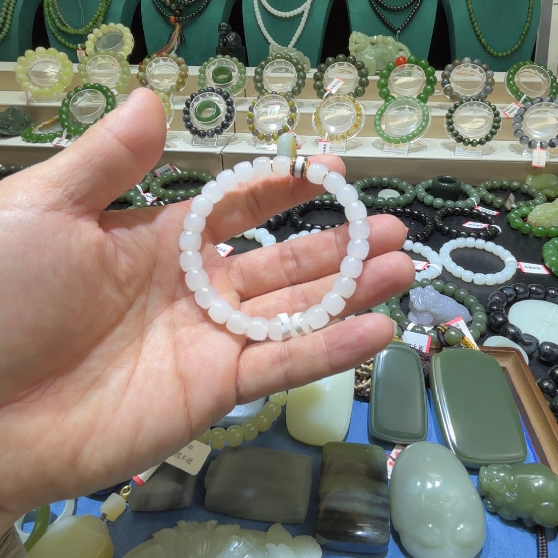 和田玉未镶嵌手链