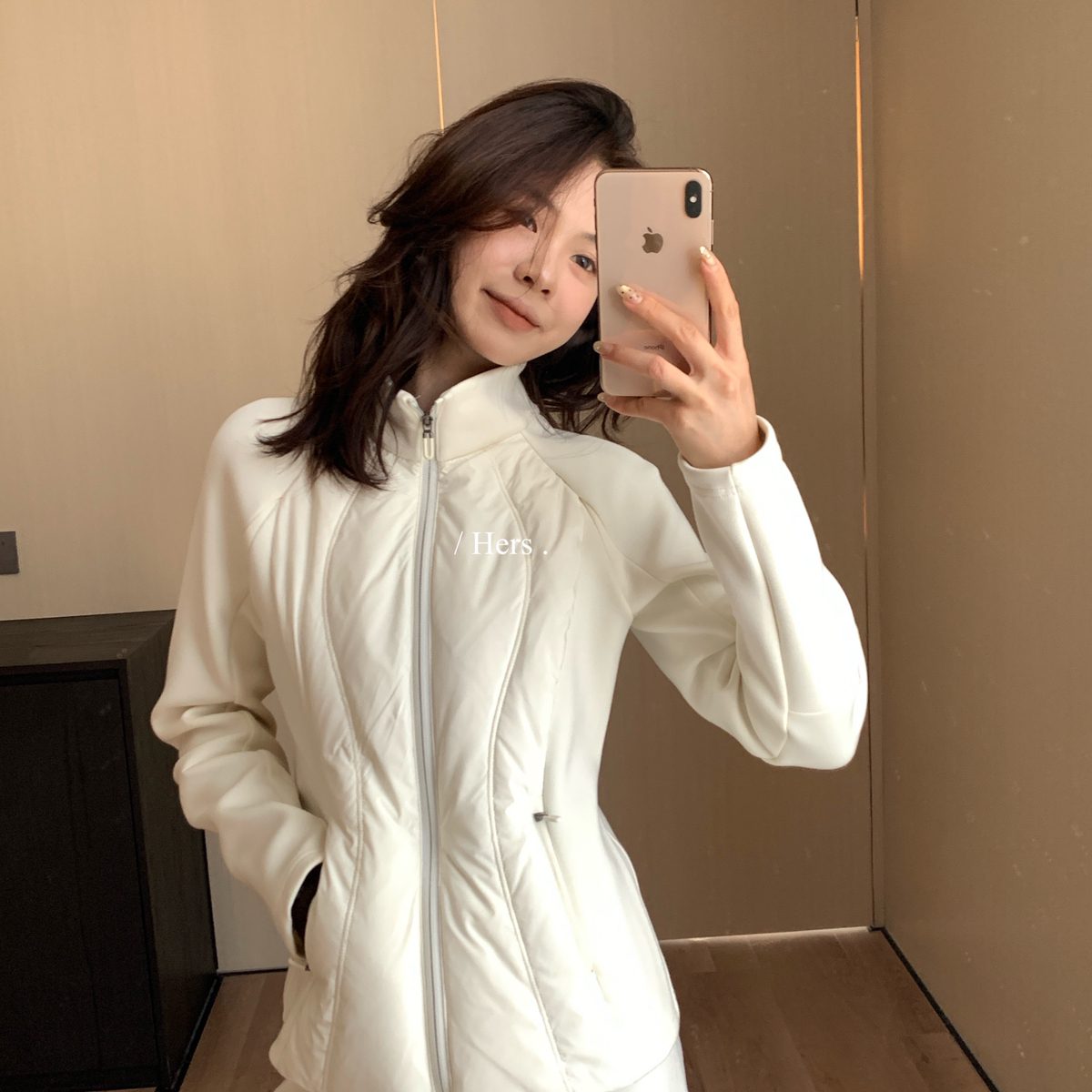 Hers-冬上新小蛮腰体感蓄热保暖蒙口保暖羽绒服外套92661