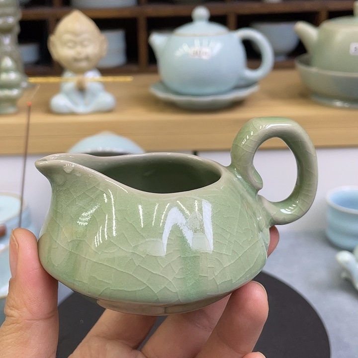 杯子陶瓷豆绿小容量公道120ml