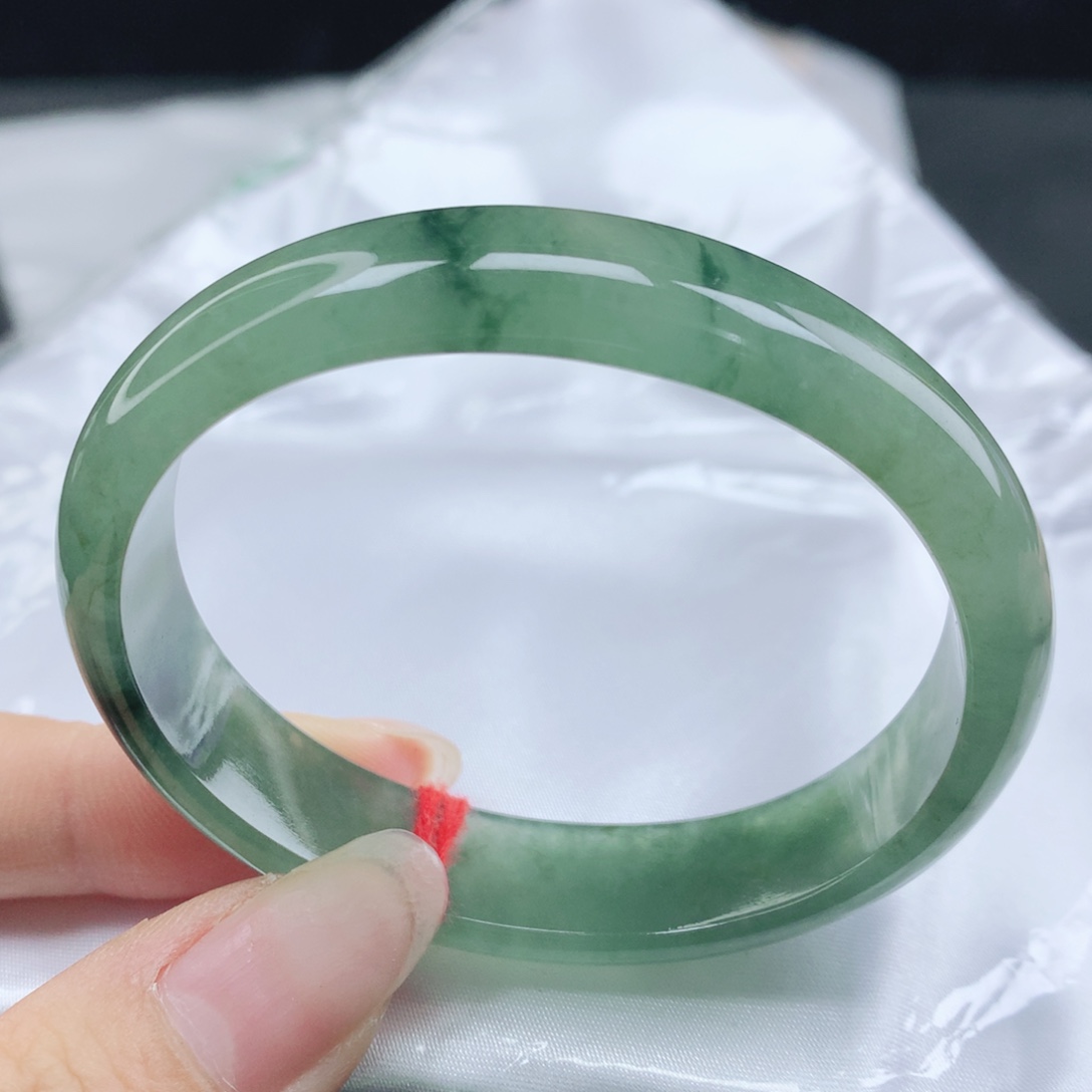 翡翠未镶嵌手镯缅甸53.8冰绿飘绿花贵妃