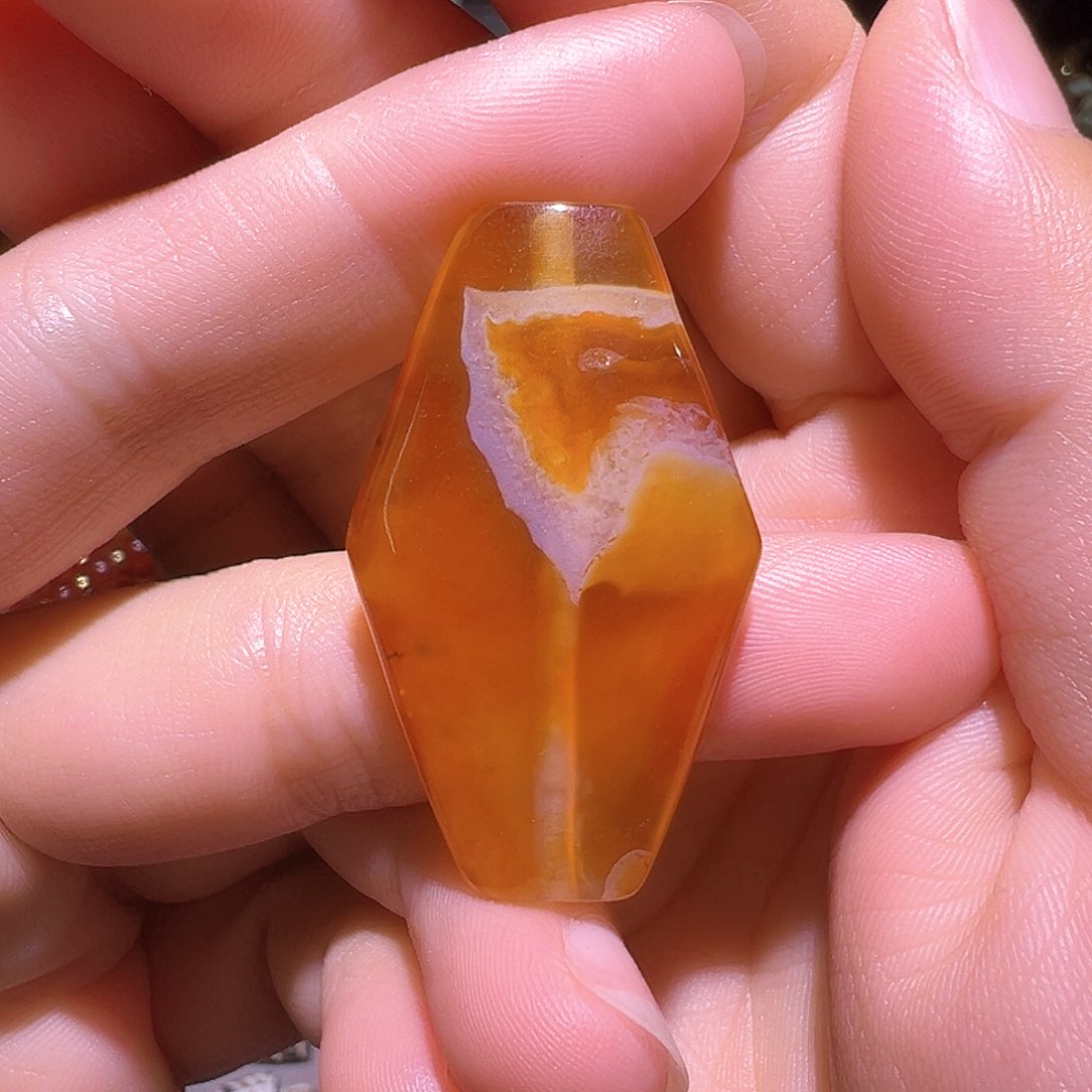 玛瑙/玉髓未镶嵌珠宝半成品