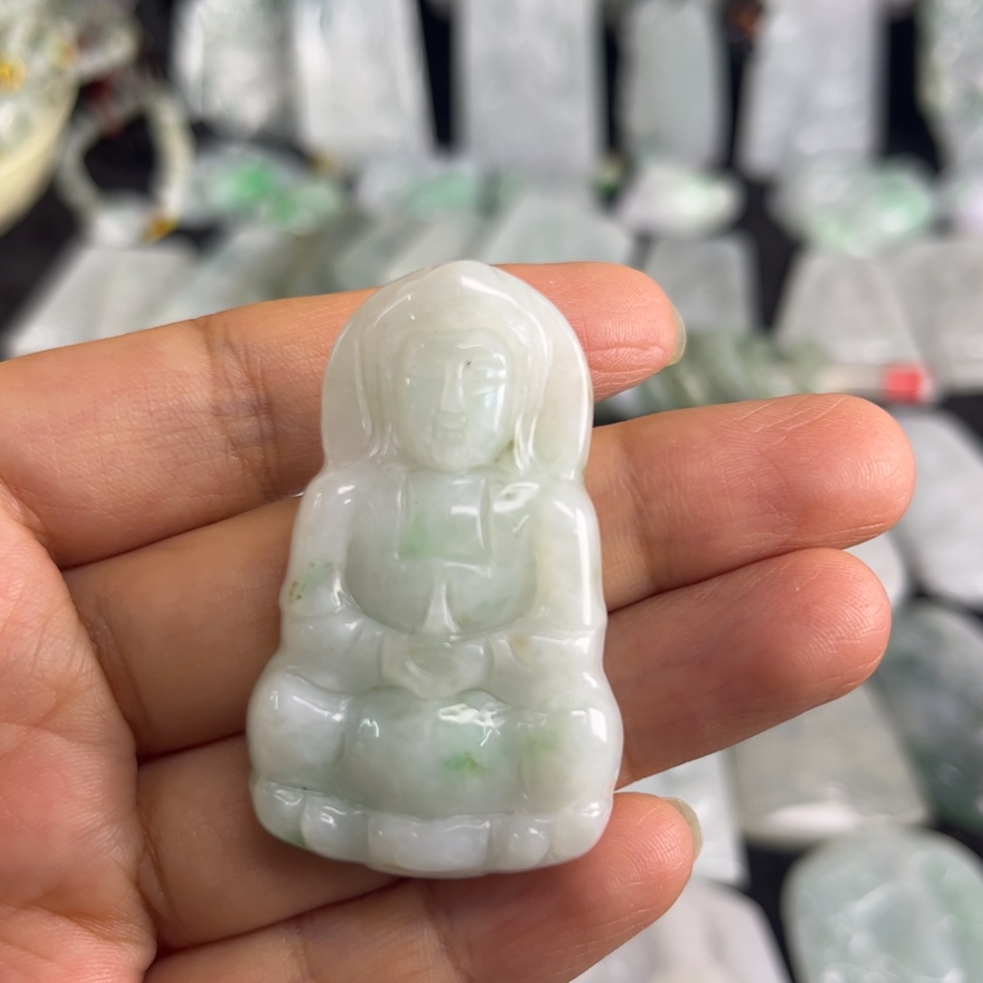 翡翠未镶嵌吊坠(赠链)