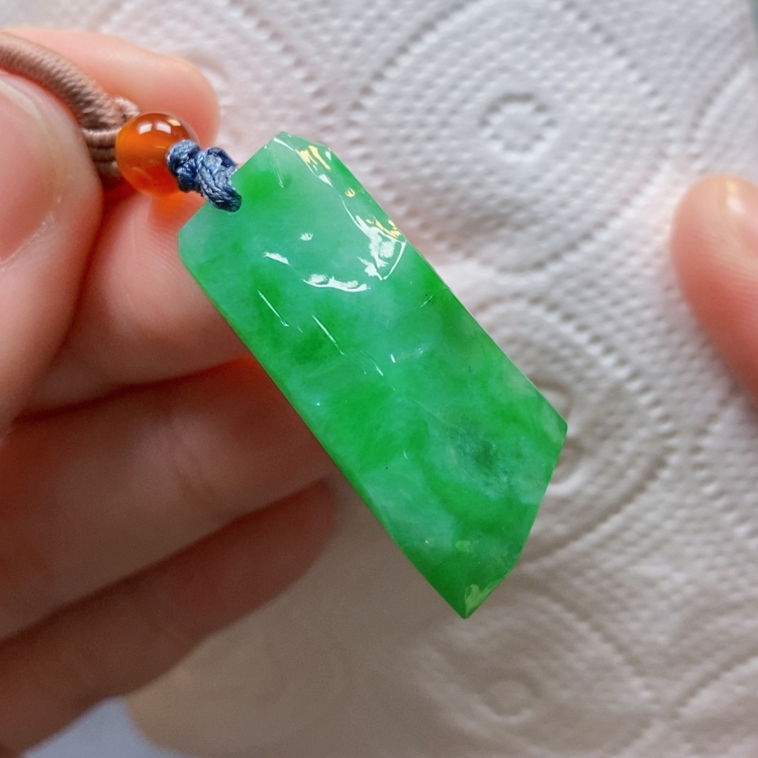 【闪购商品】翡翠吊坠(不含链)未镶嵌2206