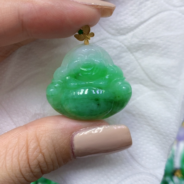 颈饰18K金镶嵌翡翠