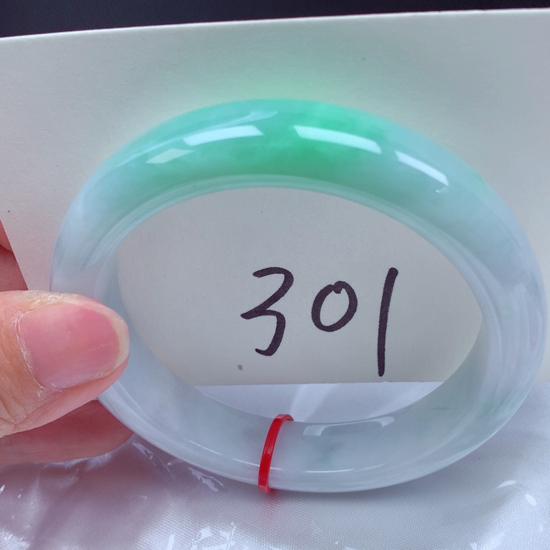 翡翠未镶嵌手镯翡翠