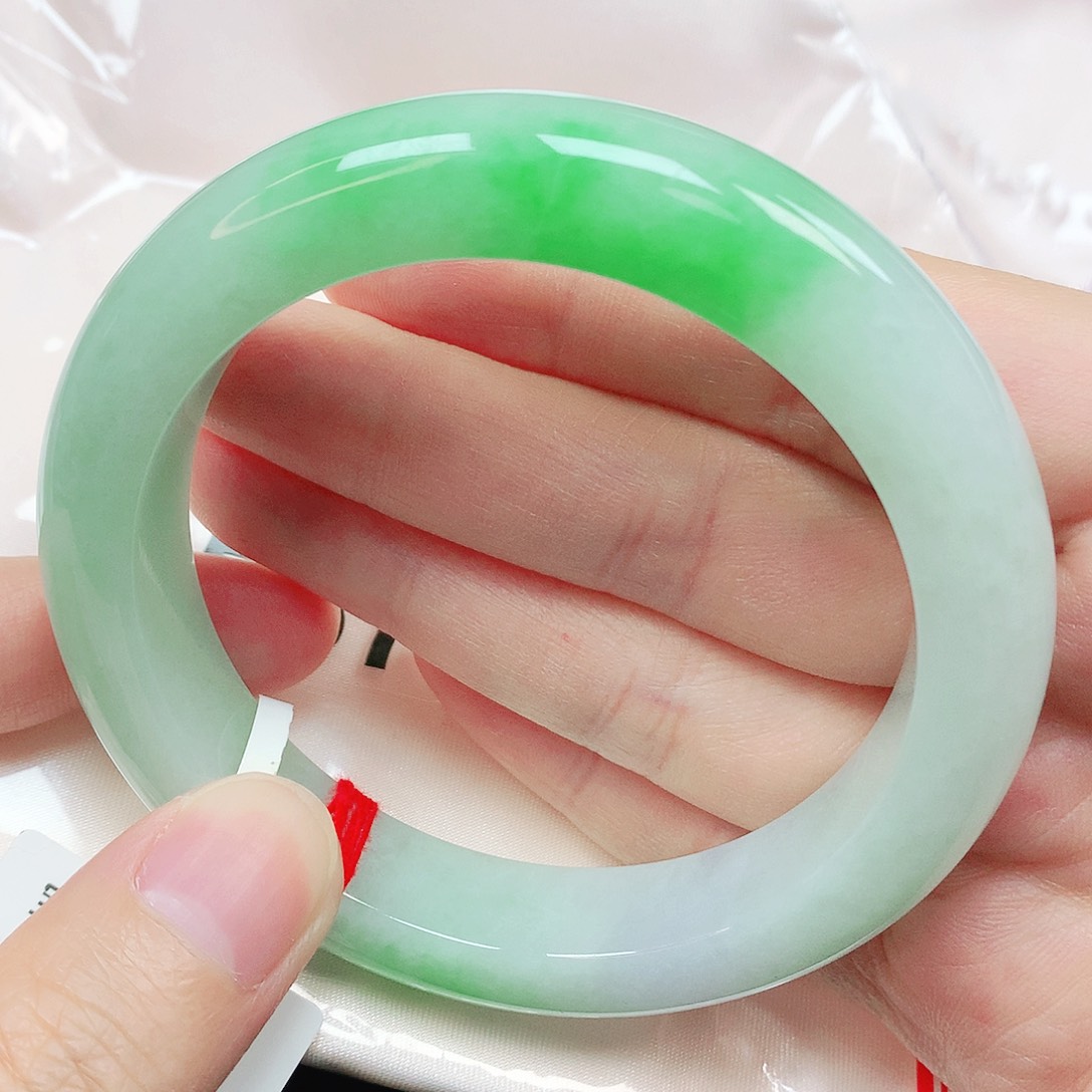 翡翠未镶嵌手镯抖音567