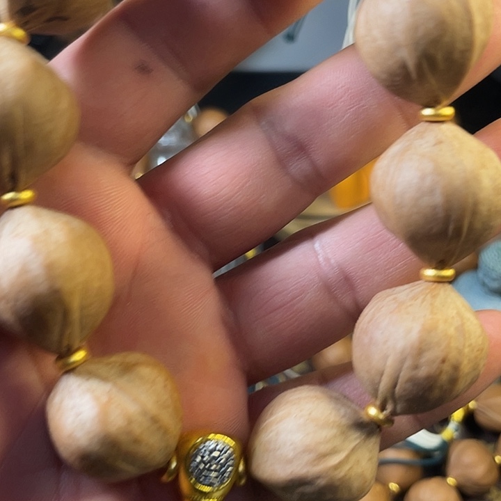 隔***姐手串橄榄核梅林铁