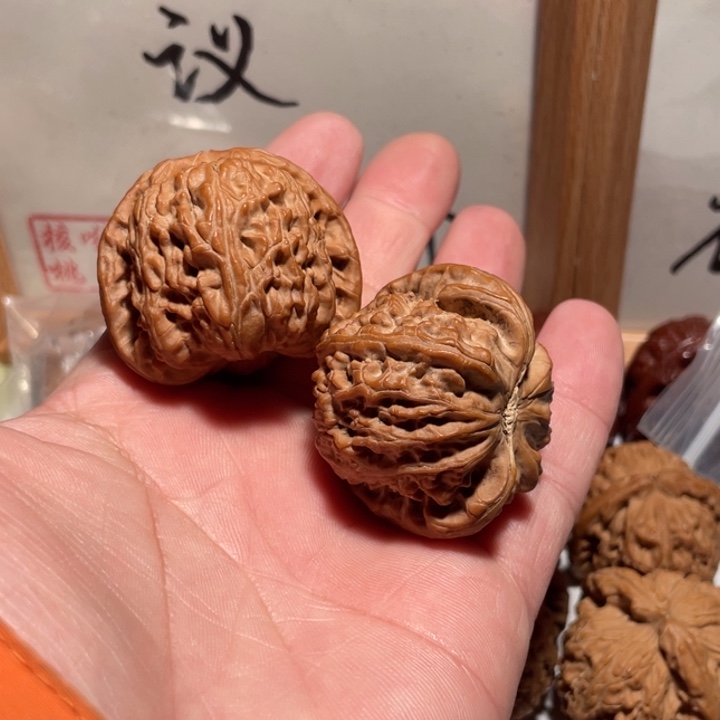 G***a文玩核桃把件1核桃