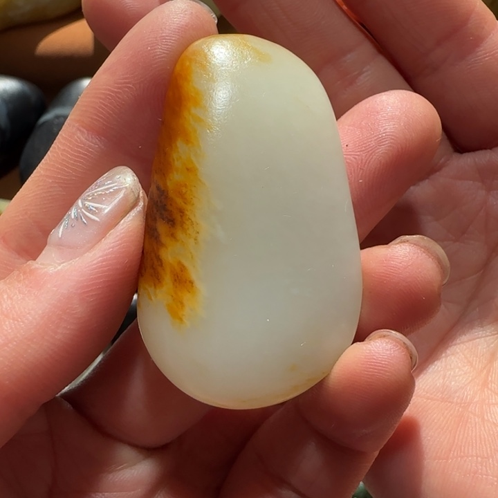 和田玉颈饰未镶嵌简**调