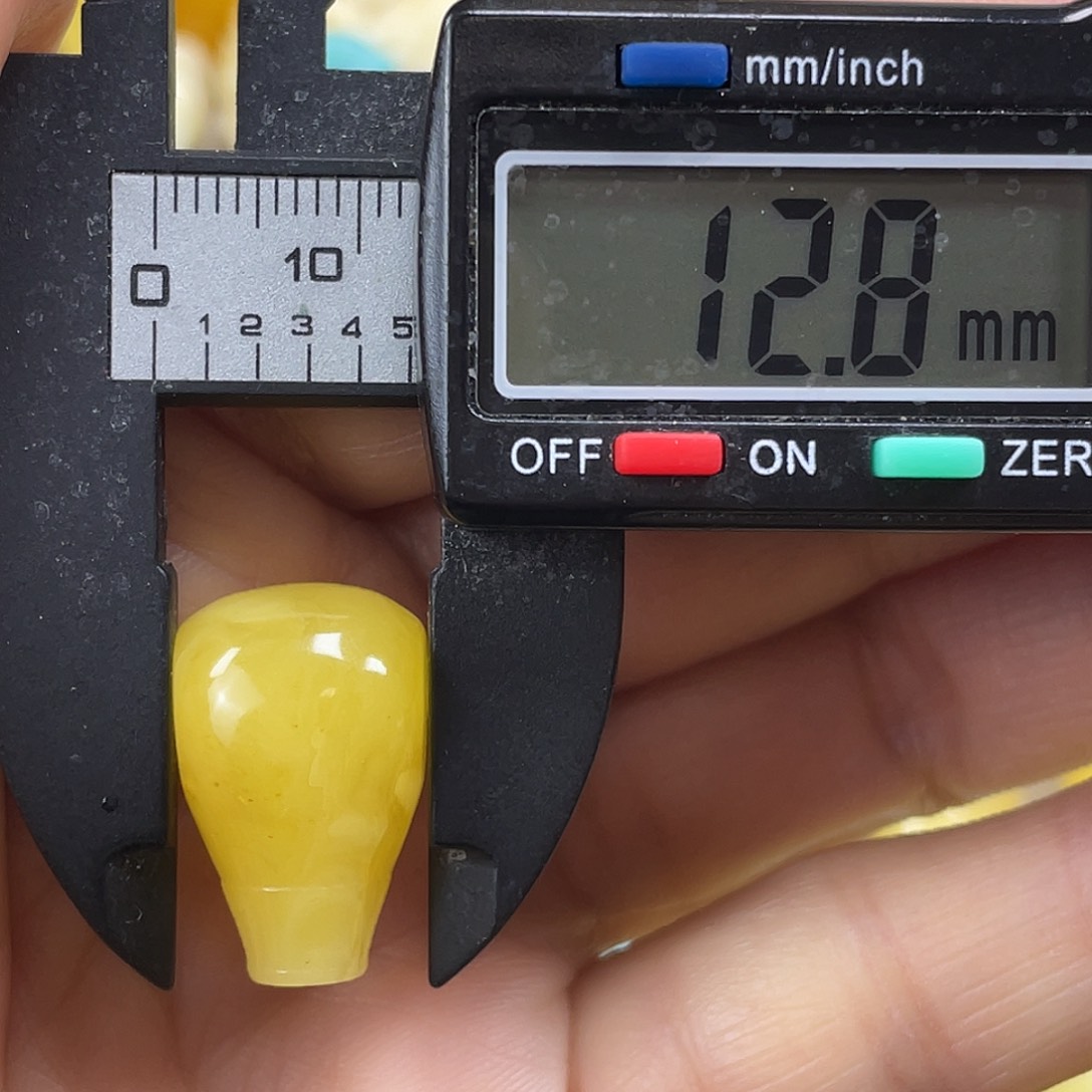 蜜蜡未镶嵌裸石15杂