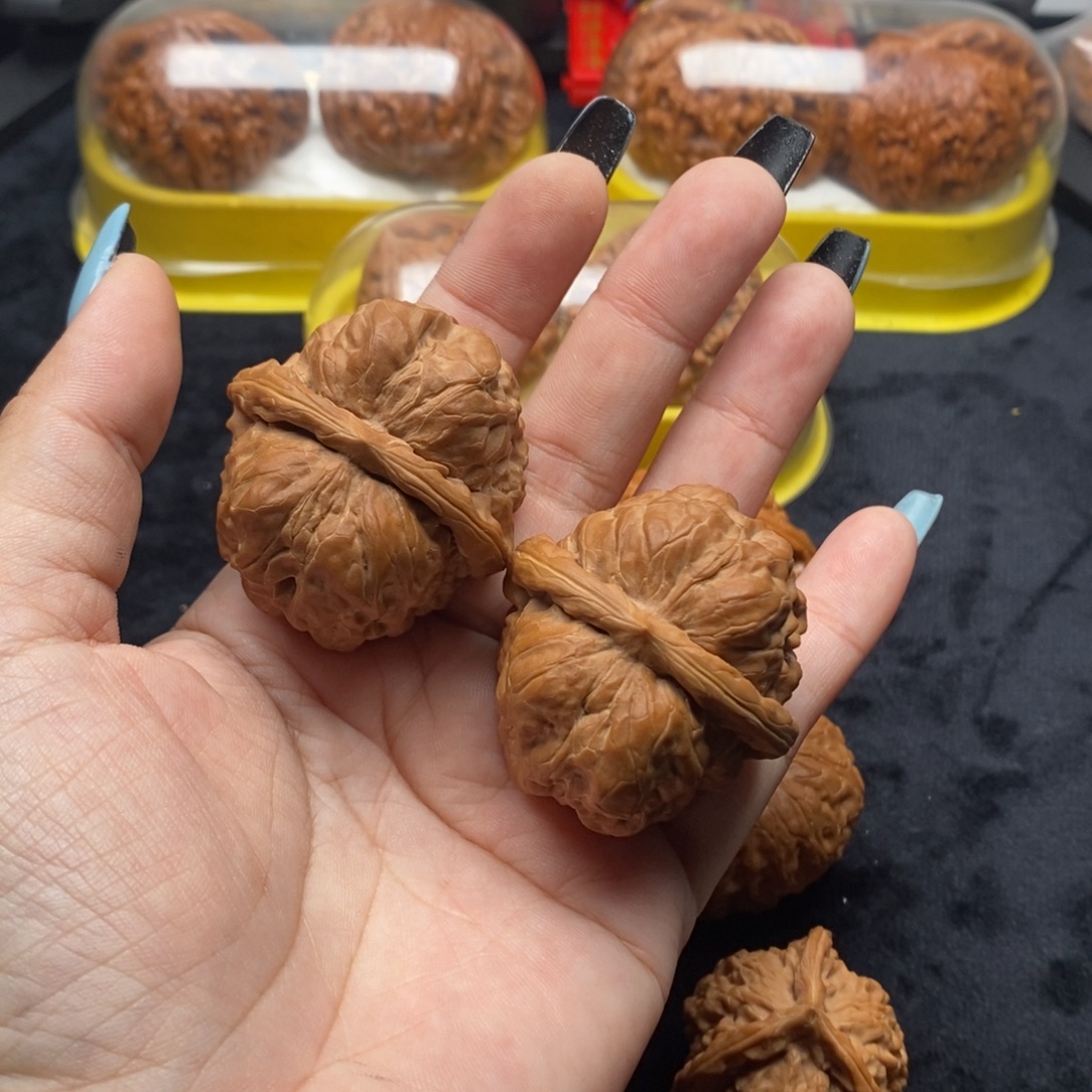 蛤蟆头文玩核桃文玩