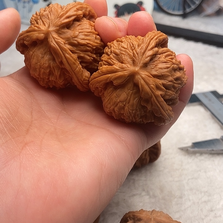 文玩核桃把件s**生三棱