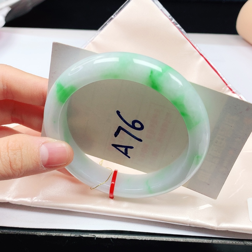 【闪购商品】翡翠手镯未镶嵌天然缅甸a货手镯56+