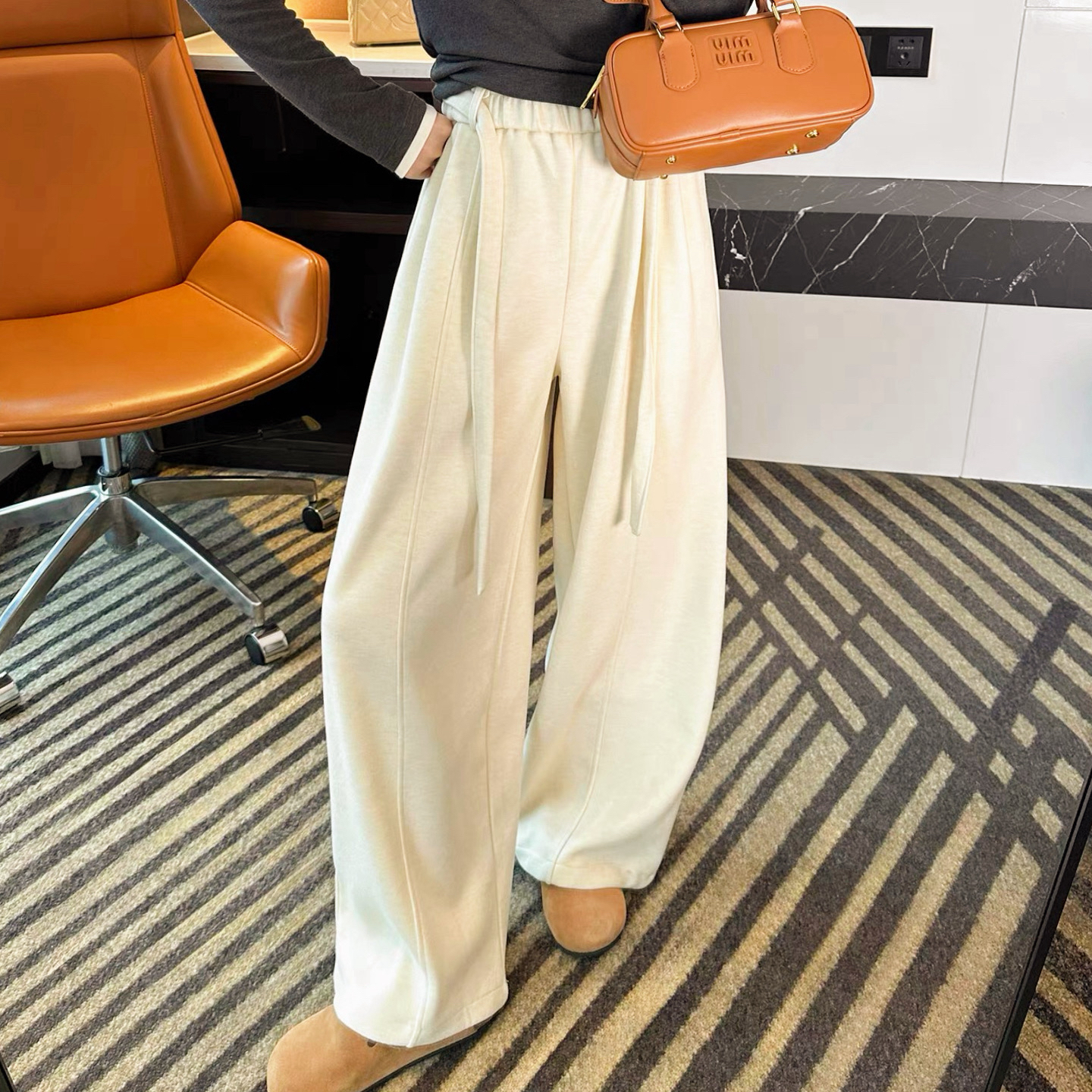 HK 28腰66-104长100 立体裁剪松紧腰弯刀裤 3561