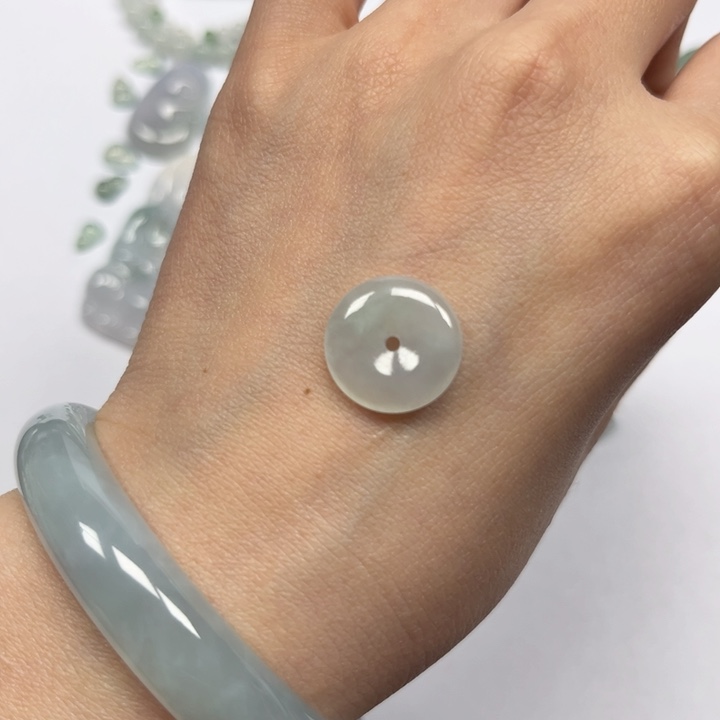 翡翠颈饰未镶嵌福利款小平安扣