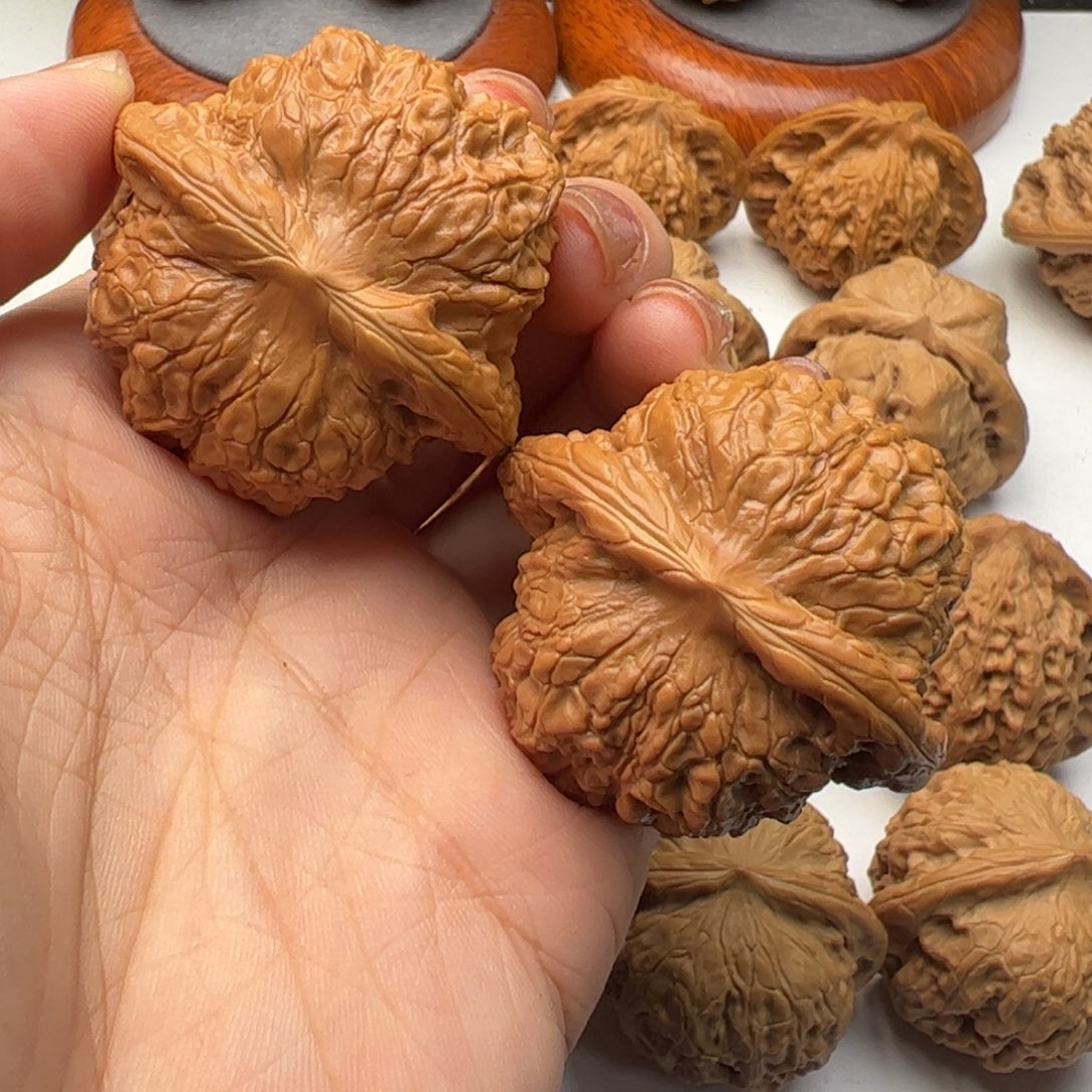 文玩核桃吊坠方***锡血麒麟