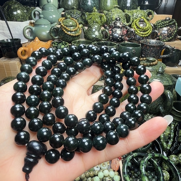 蛇纹石玉未镶嵌珠宝半成品藏玉药王石福利款黑包公1.0 108颗