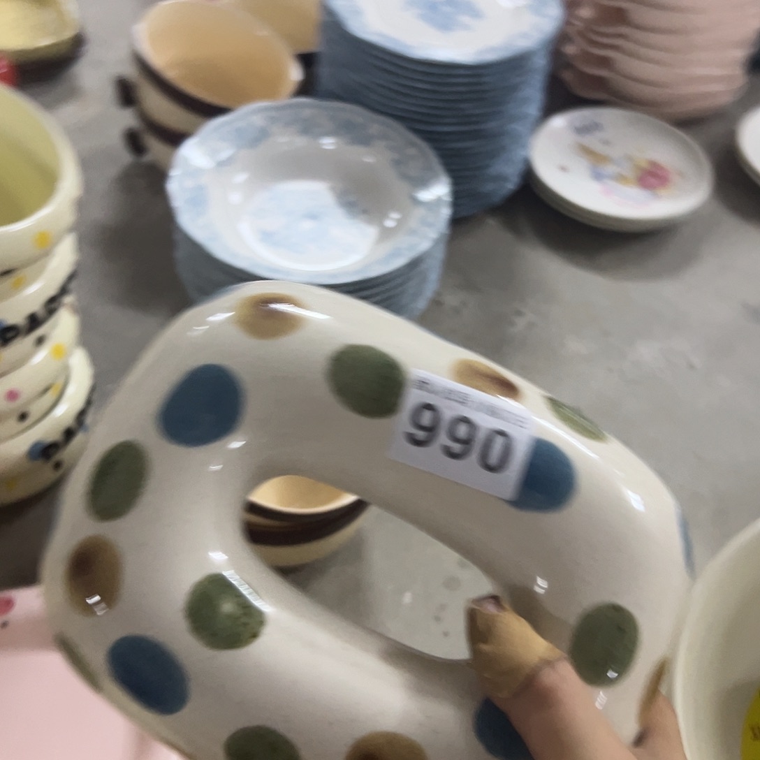 搪瓷微瑕波点纸巾盒一个