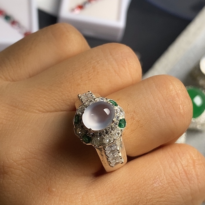 翡翠戒指未镶嵌玻璃种戒面