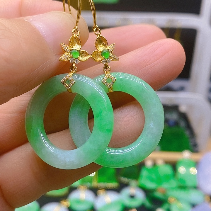 翡翠耳饰18K金镶嵌耳坠