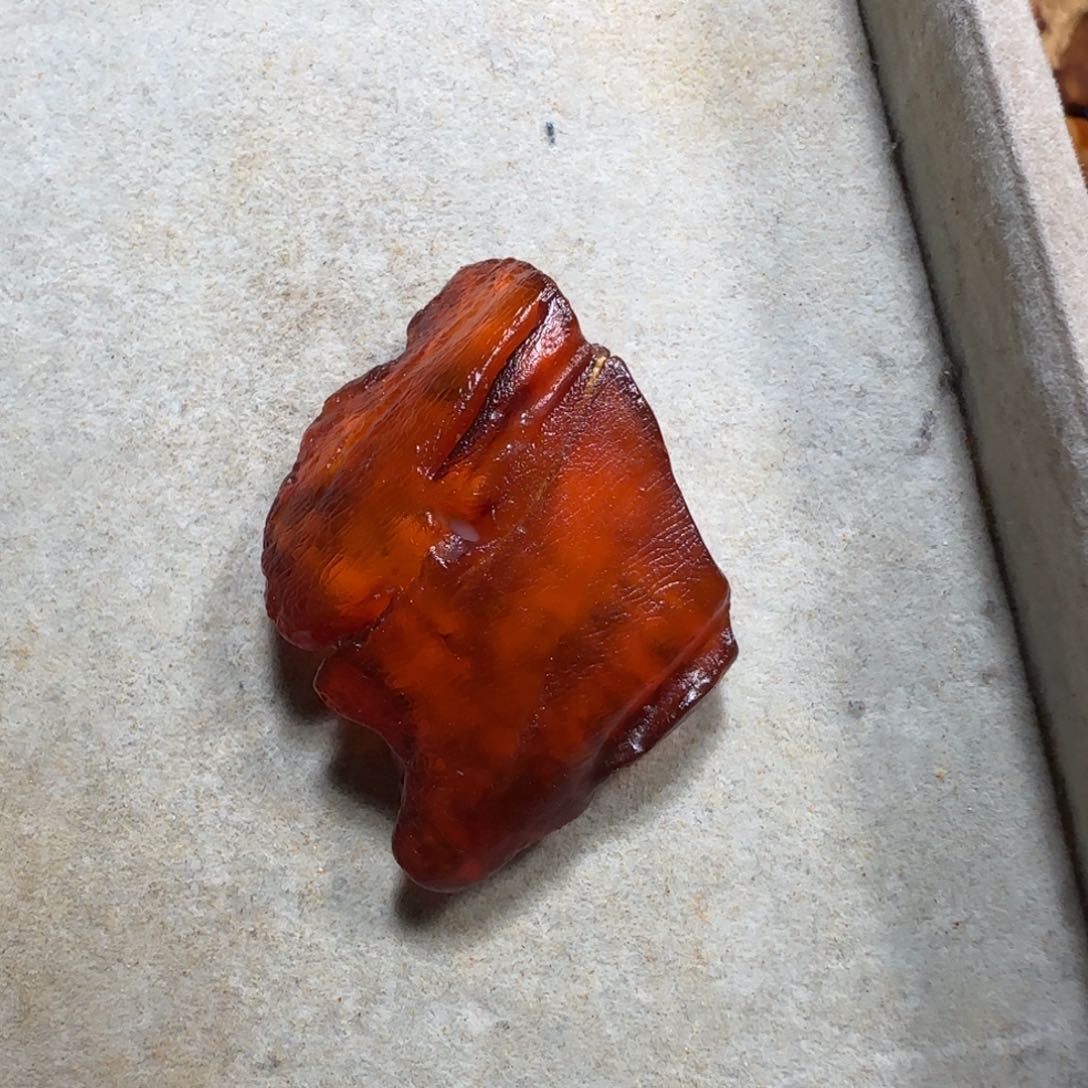 未镶嵌定制琥珀专属定制