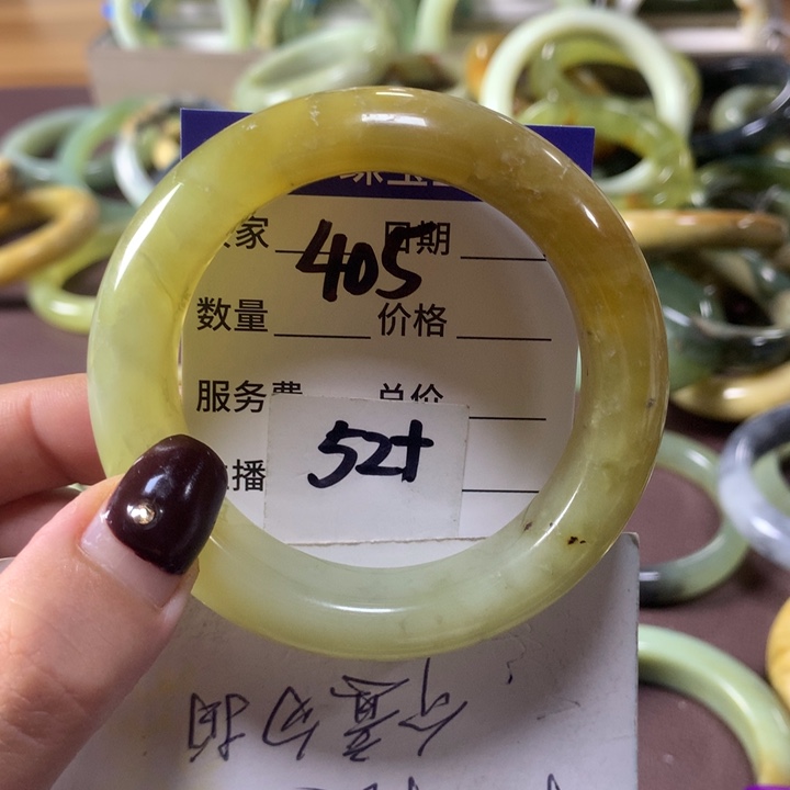 蛇纹石玉未镶嵌手镯405