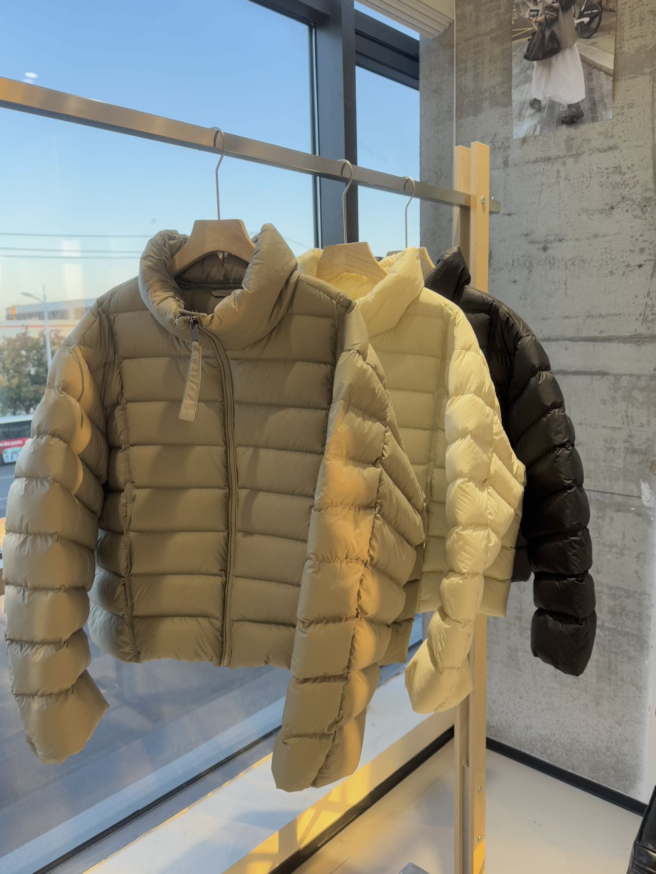 百搭云朵泡芙排骨秋冬轻量化羽绒服·25213