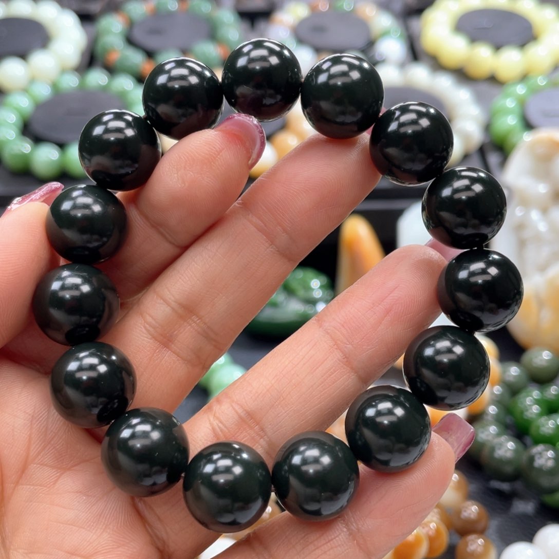 和田玉手串未镶嵌