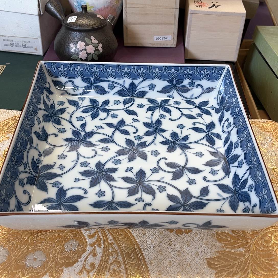 盖碗在家待一晚好舒服哟