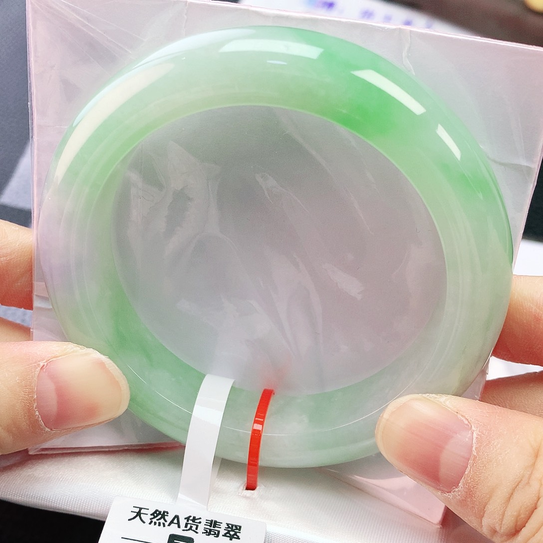 未镶嵌手镯翡翠56冰阳绿