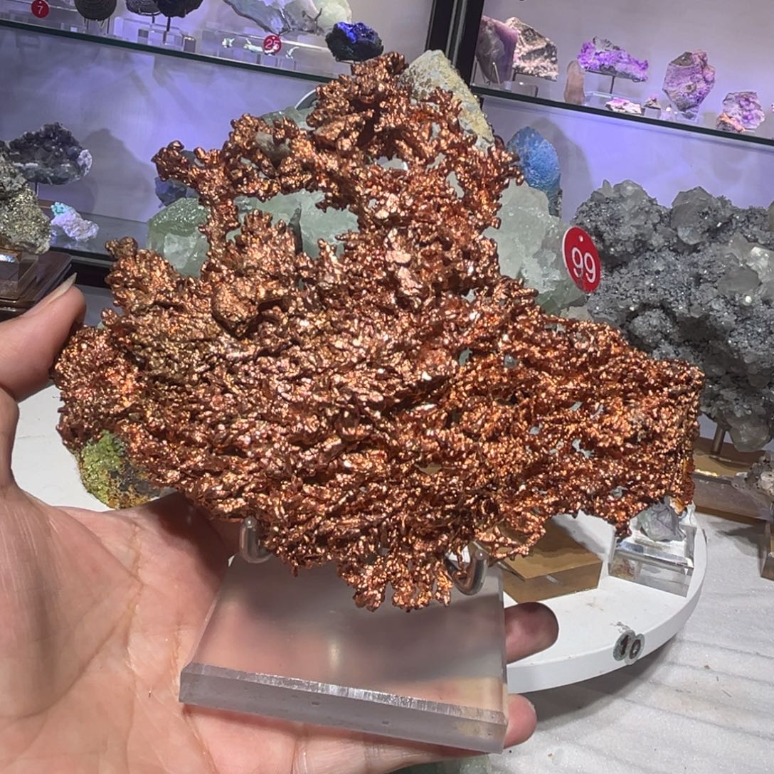 石材黄铜矿摆件标本