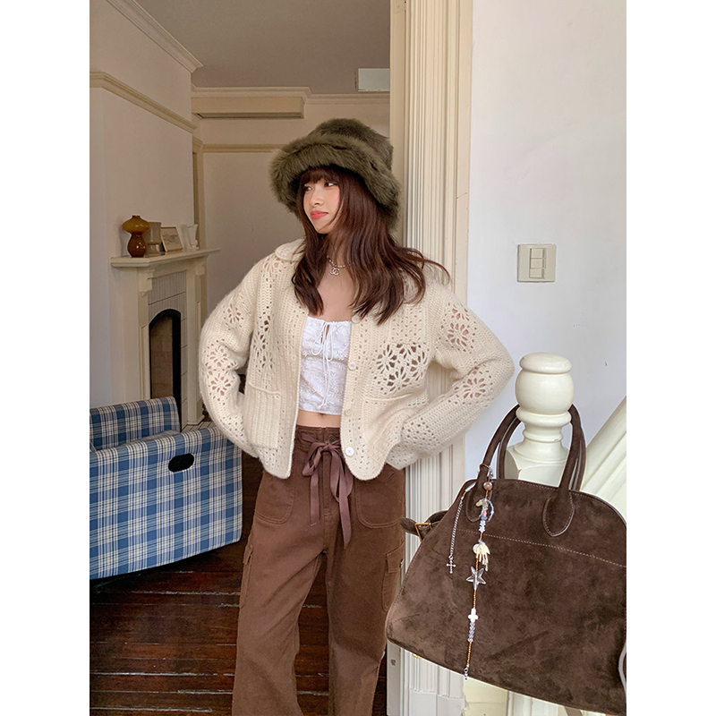 CHERI.Z（沈月同款）100绵羊毛手工钩织毛衣复古设计感