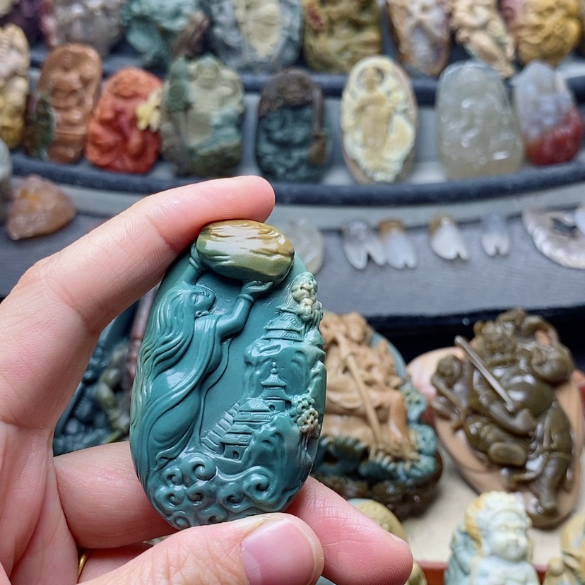 【闪购商品】定制石英质玉吊坠未镶嵌